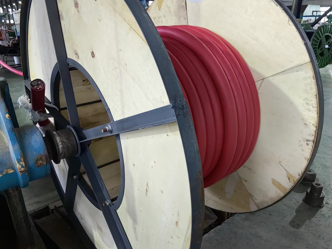 Specifying a Medium-Voltage Reeling Cable to Replace European Cable at a Vietnam Coal Power Plant